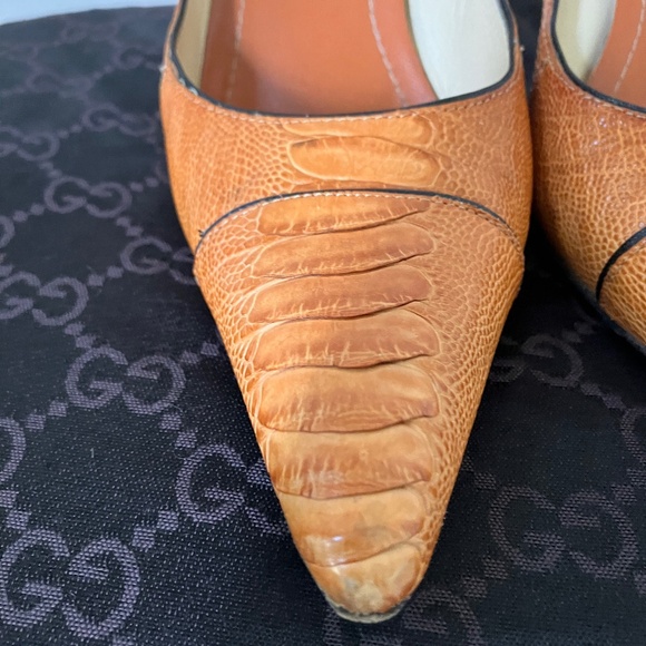 GUCCI PYTHON PUMPS - Picture 3 of 11